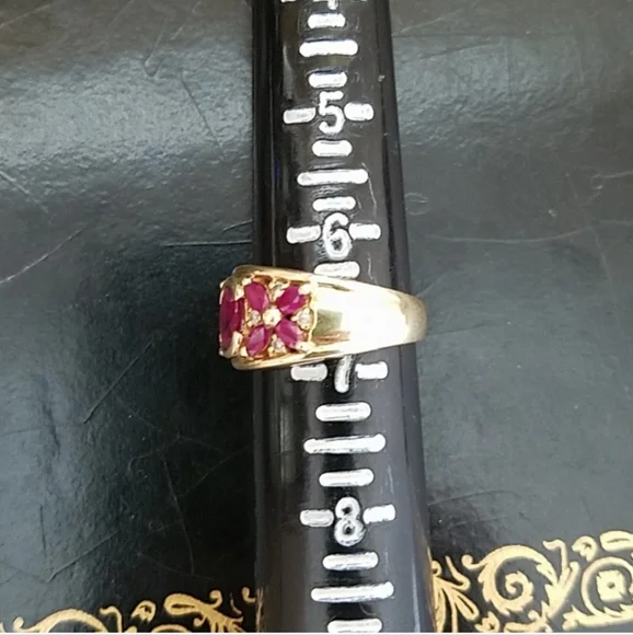 ❤️ 14kt Yellow Gold Ruby & Diamond Ring‼️ - Picture 3 of 8